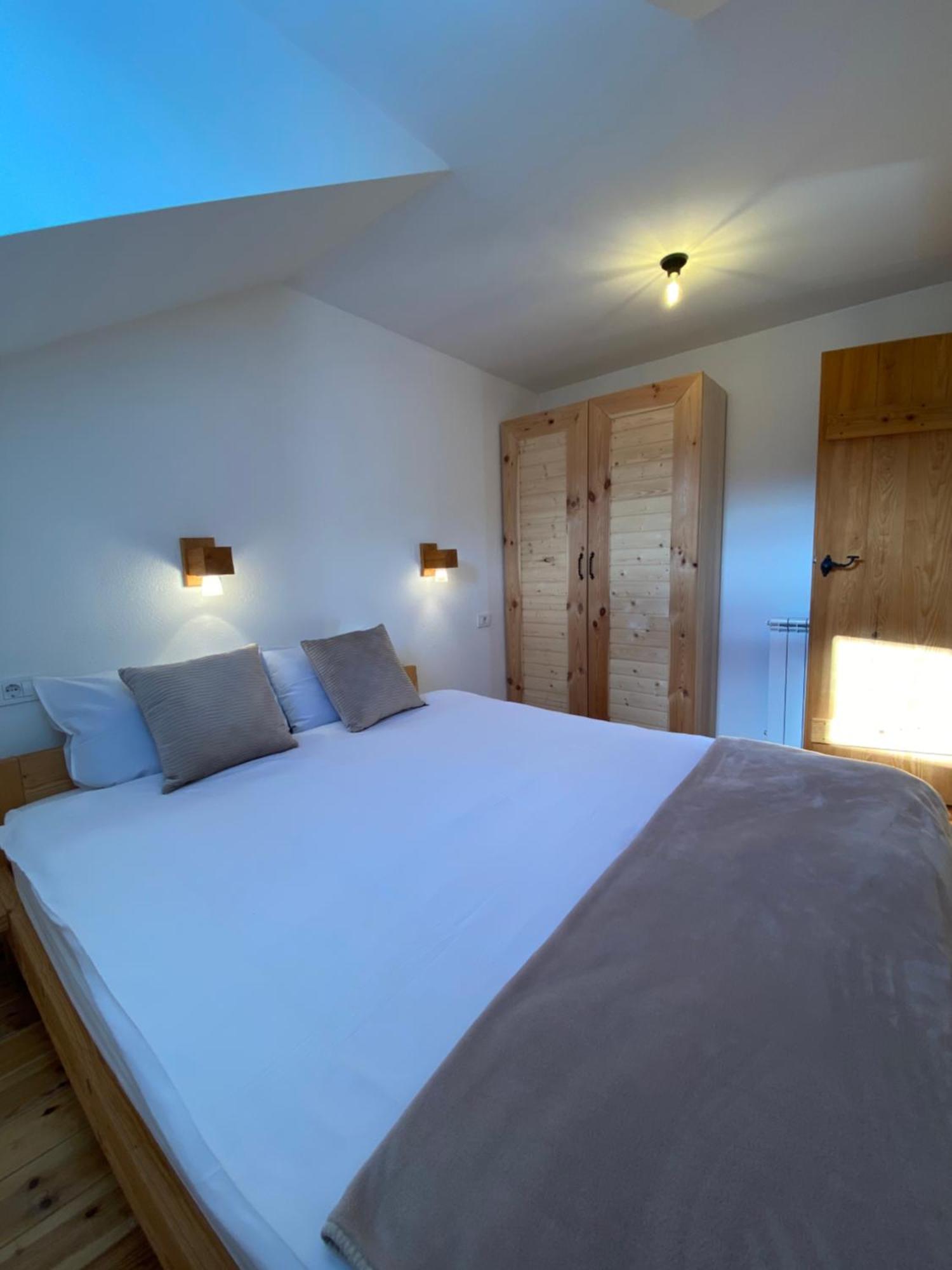 קולאסין Pubhouse & Rooms Pahulja מראה חיצוני תמונה