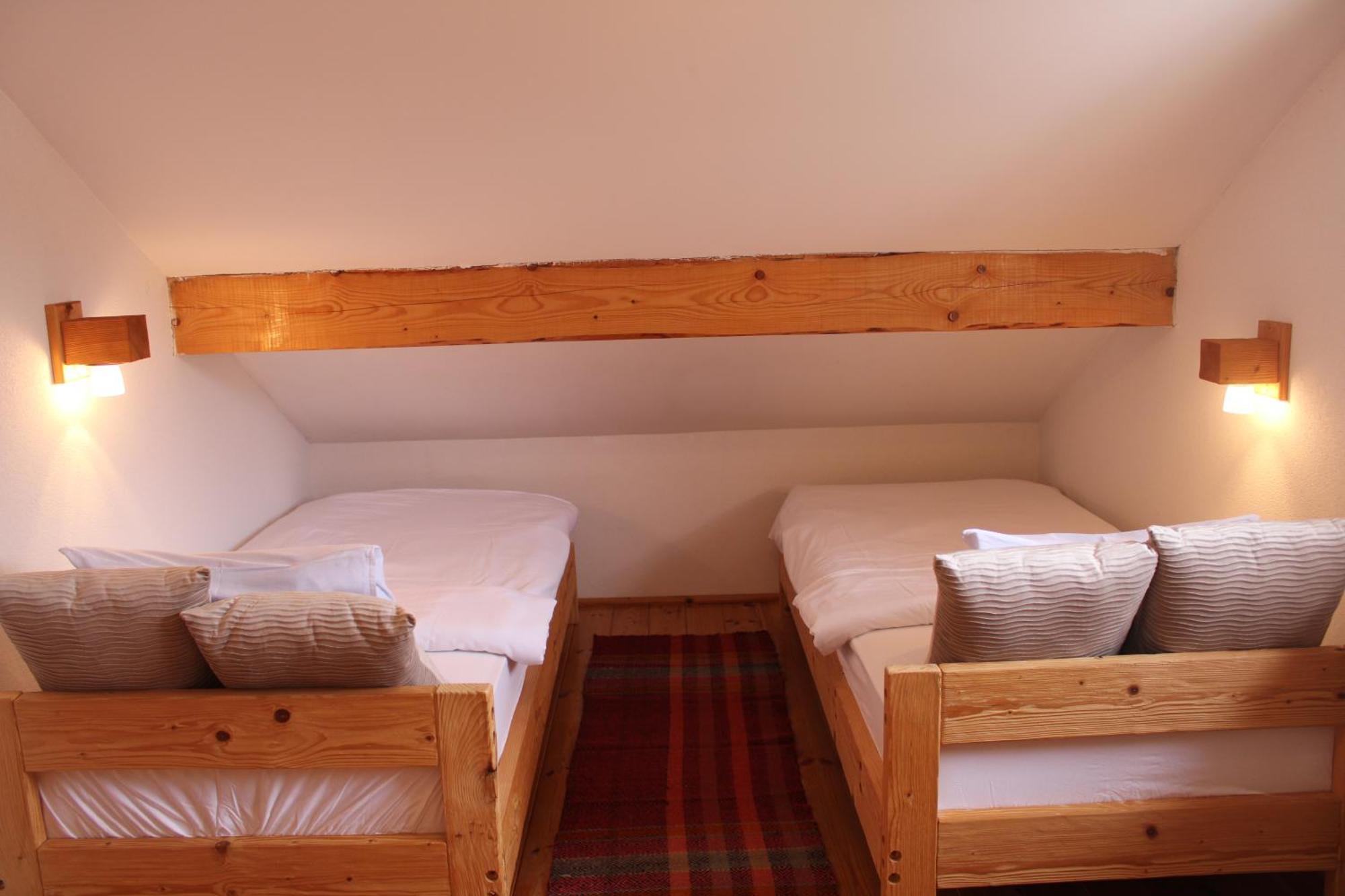 קולאסין Pubhouse & Rooms Pahulja מראה חיצוני תמונה
