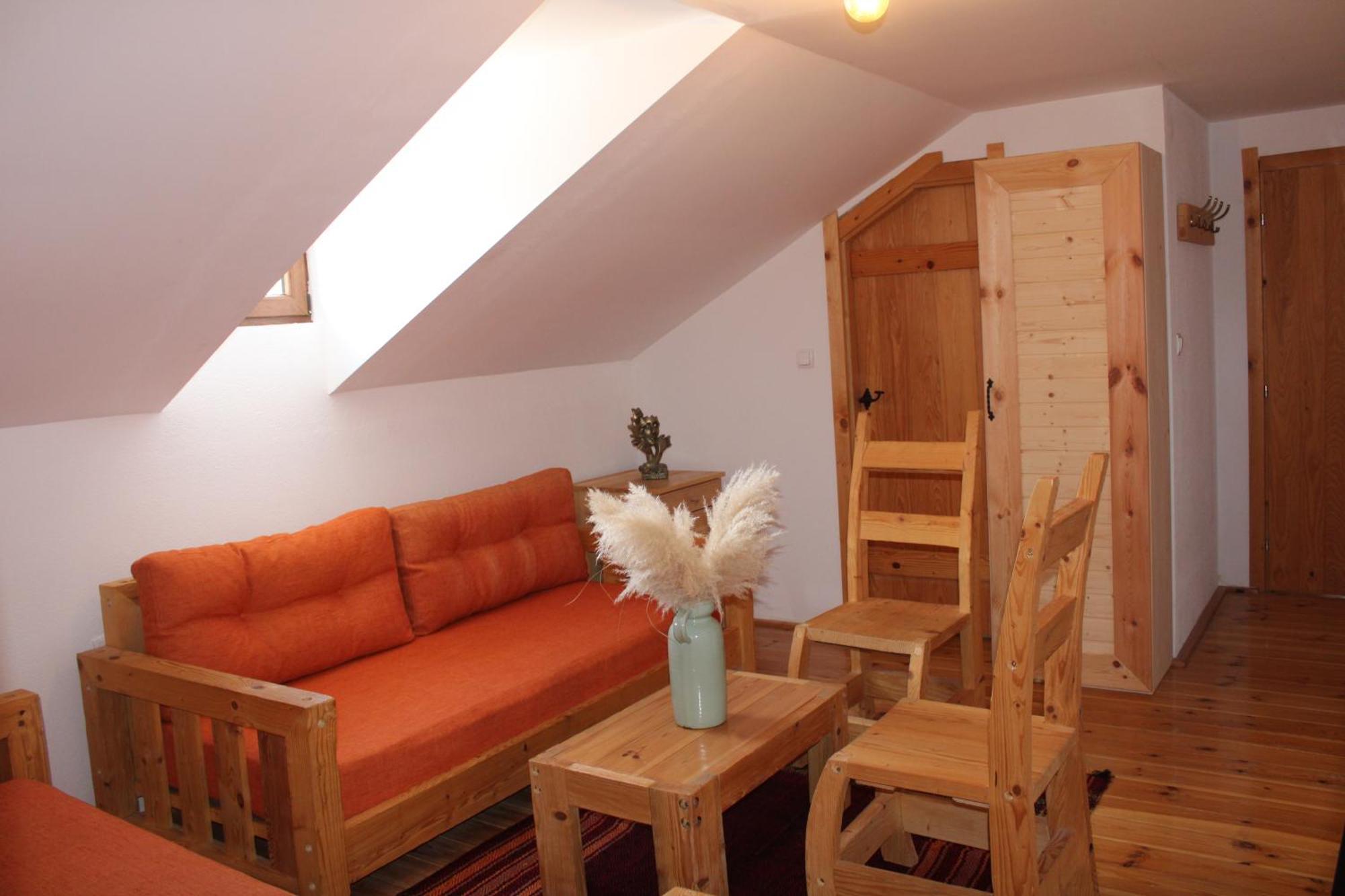 קולאסין Pubhouse & Rooms Pahulja מראה חיצוני תמונה