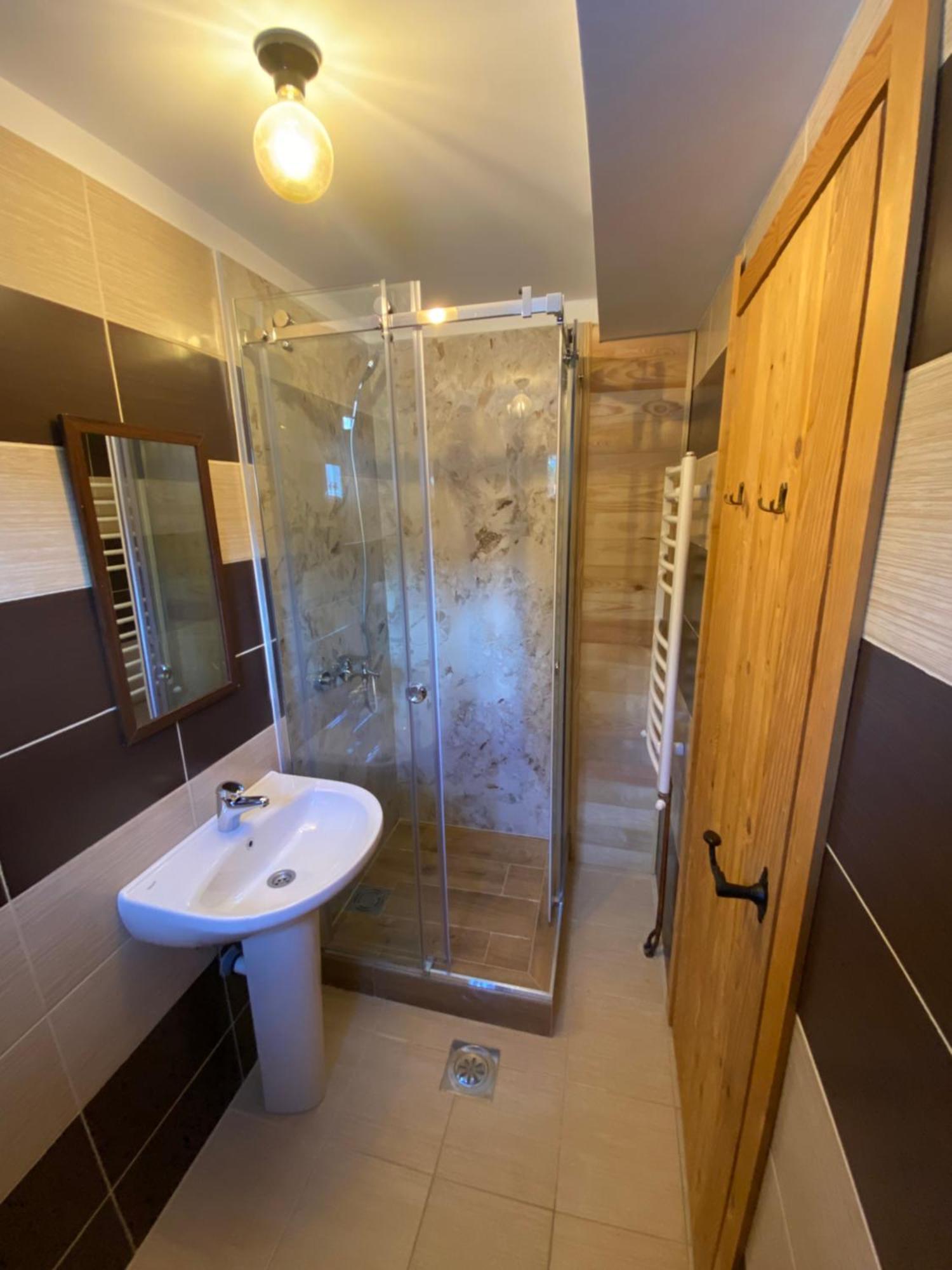 קולאסין Pubhouse & Rooms Pahulja מראה חיצוני תמונה