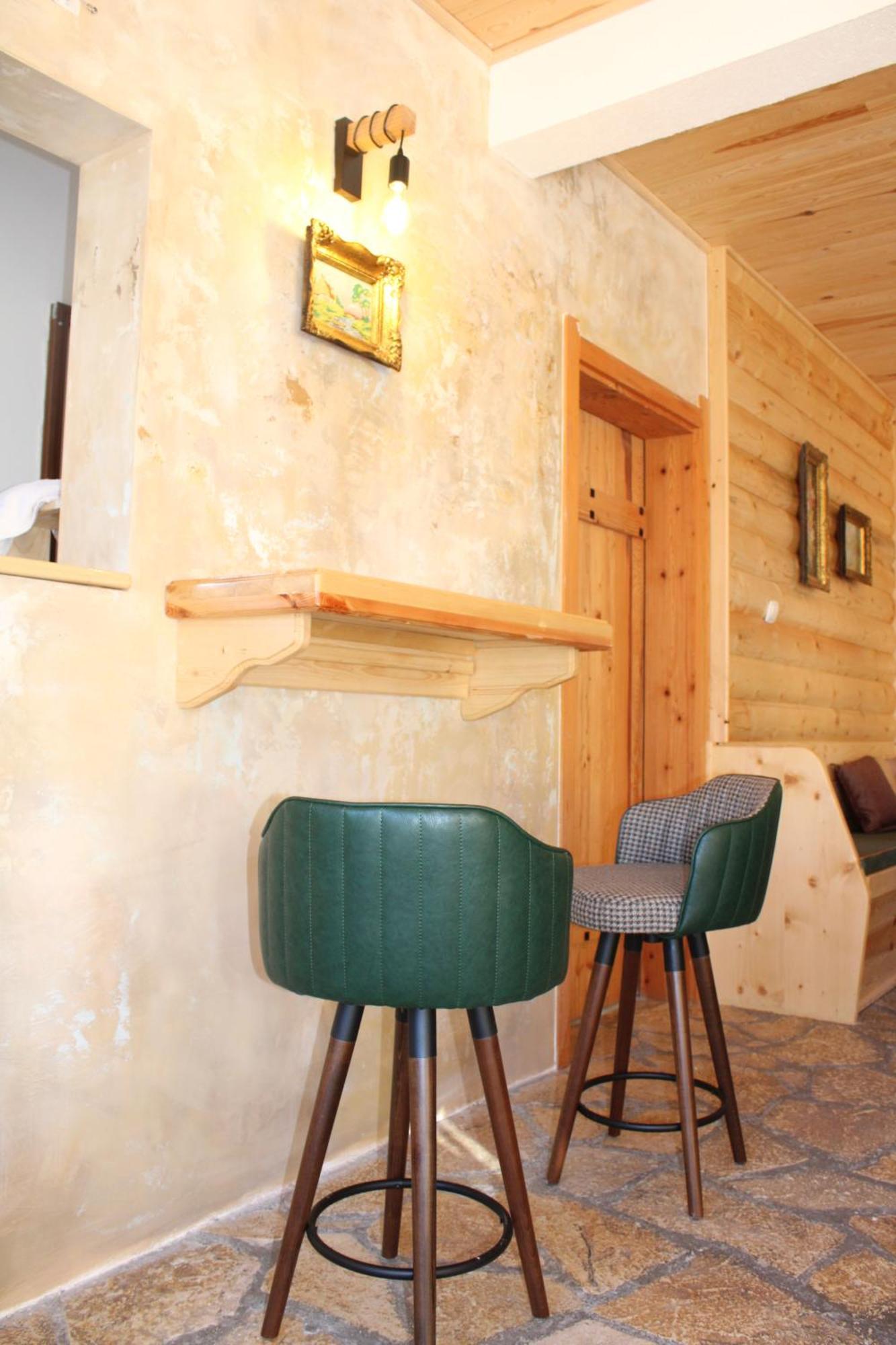 קולאסין Pubhouse & Rooms Pahulja מראה חיצוני תמונה