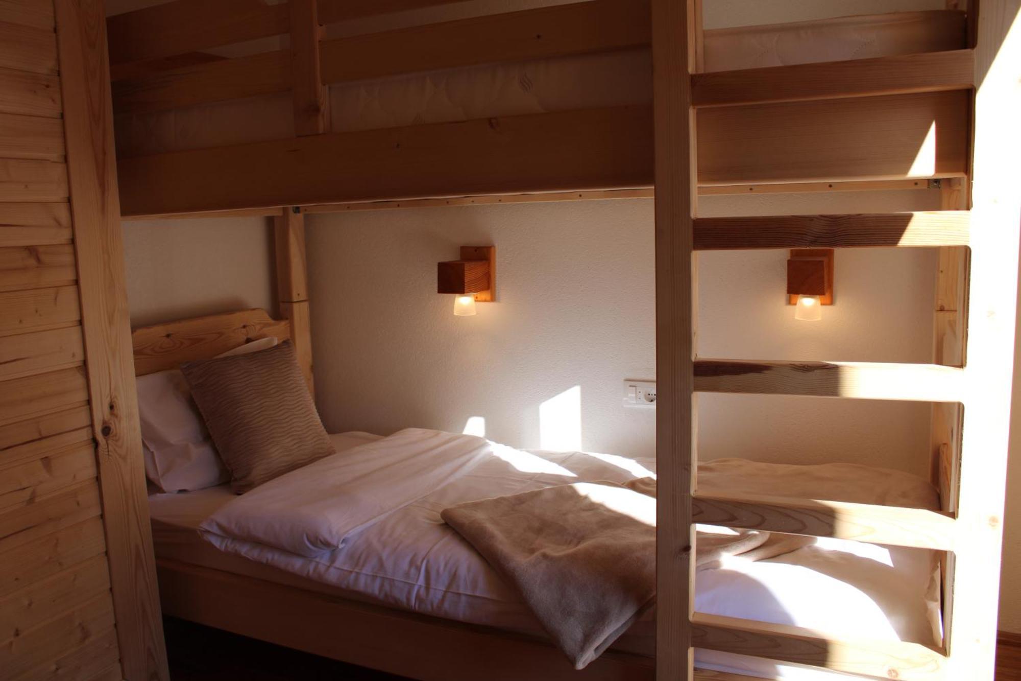 קולאסין Pubhouse & Rooms Pahulja מראה חיצוני תמונה