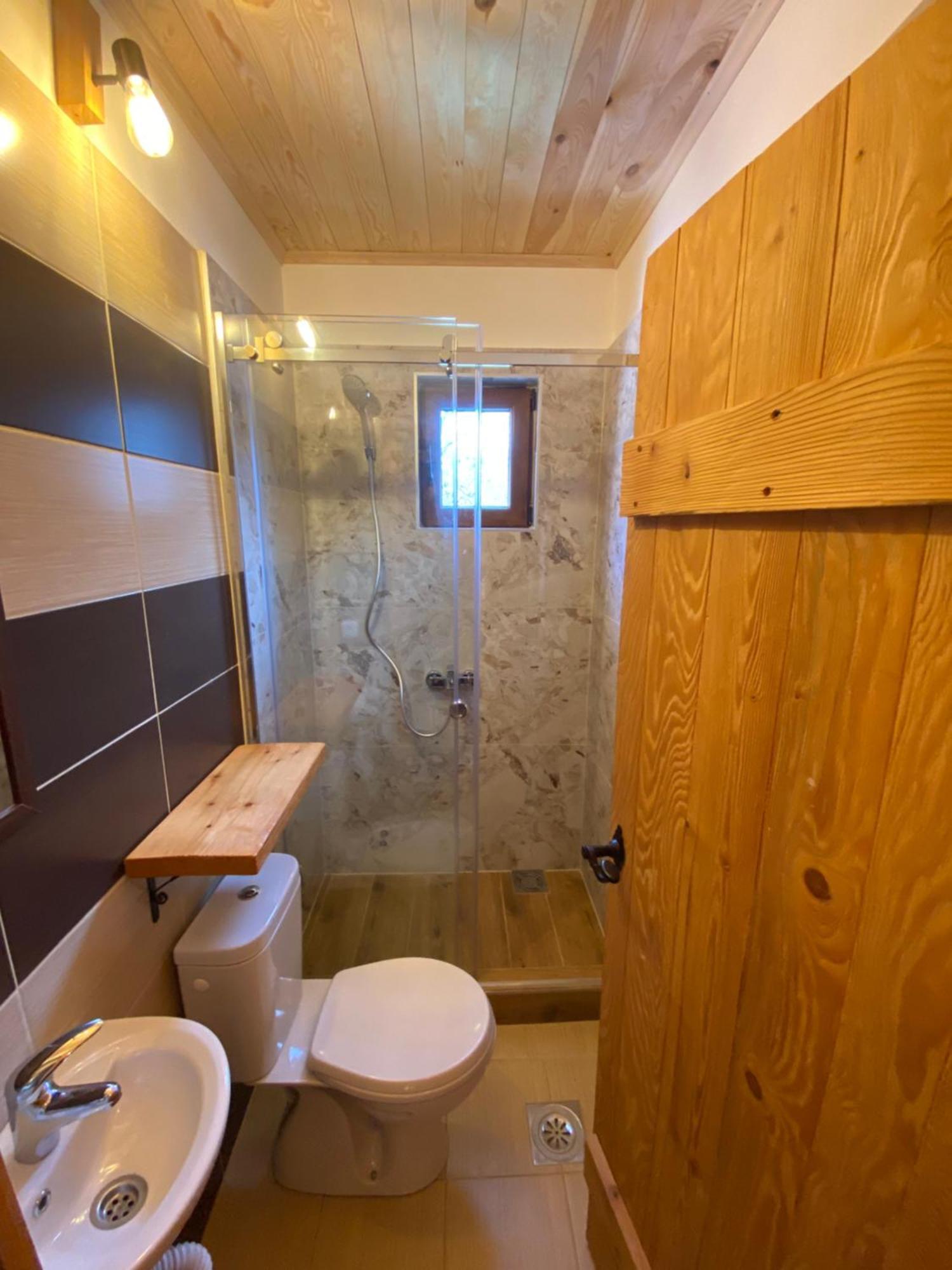 קולאסין Pubhouse & Rooms Pahulja מראה חיצוני תמונה
