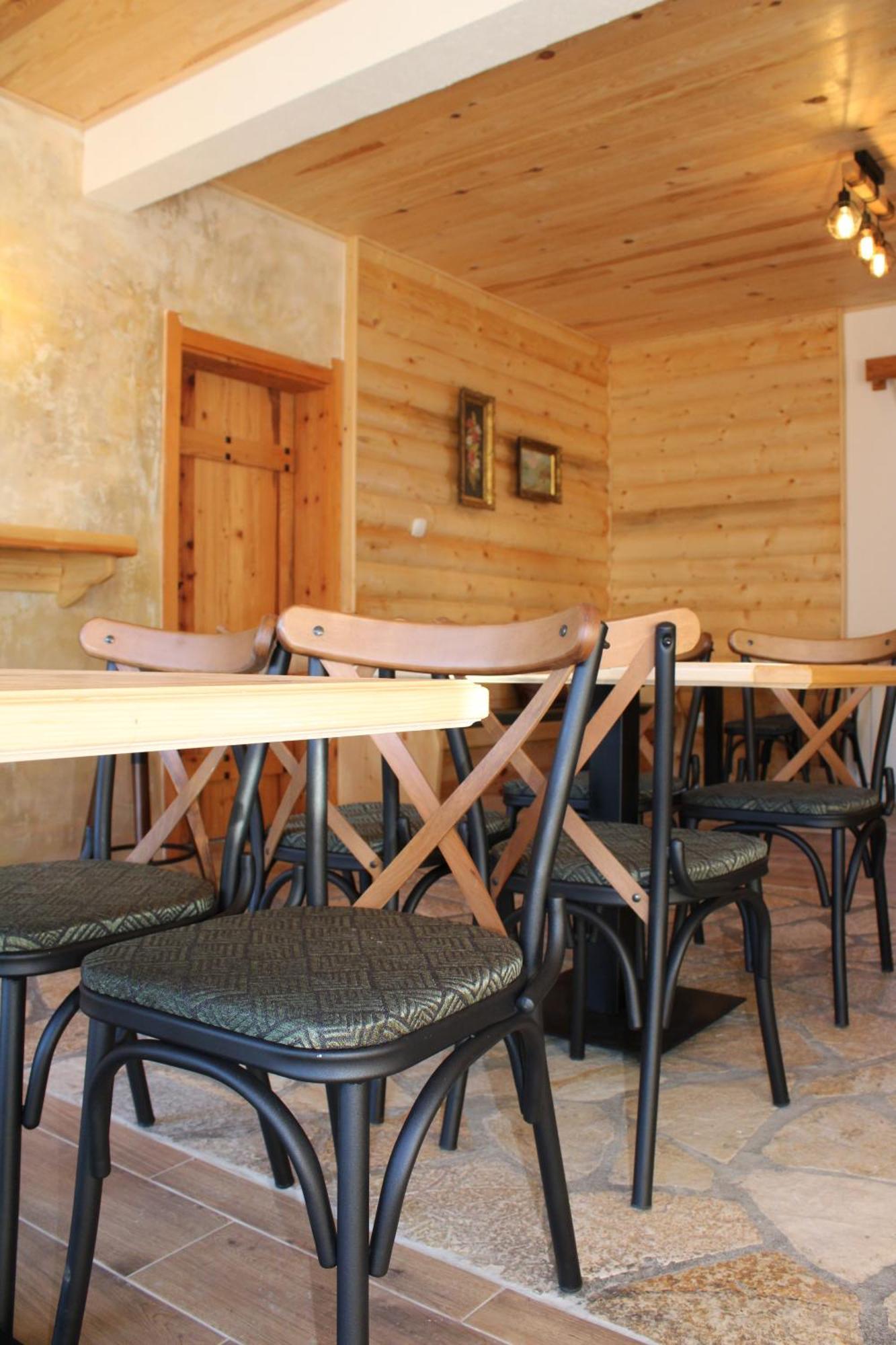 קולאסין Pubhouse & Rooms Pahulja מראה חיצוני תמונה
